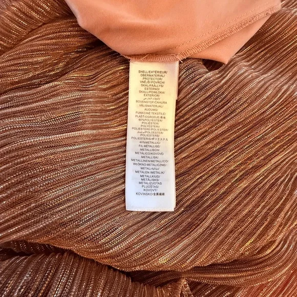 Adrianna Papell Shimmering Gold Long Sleeve Stunning Formal Dress - Picture 8 of 9